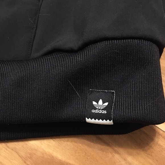 ADIDAS - Picture 3 of 6